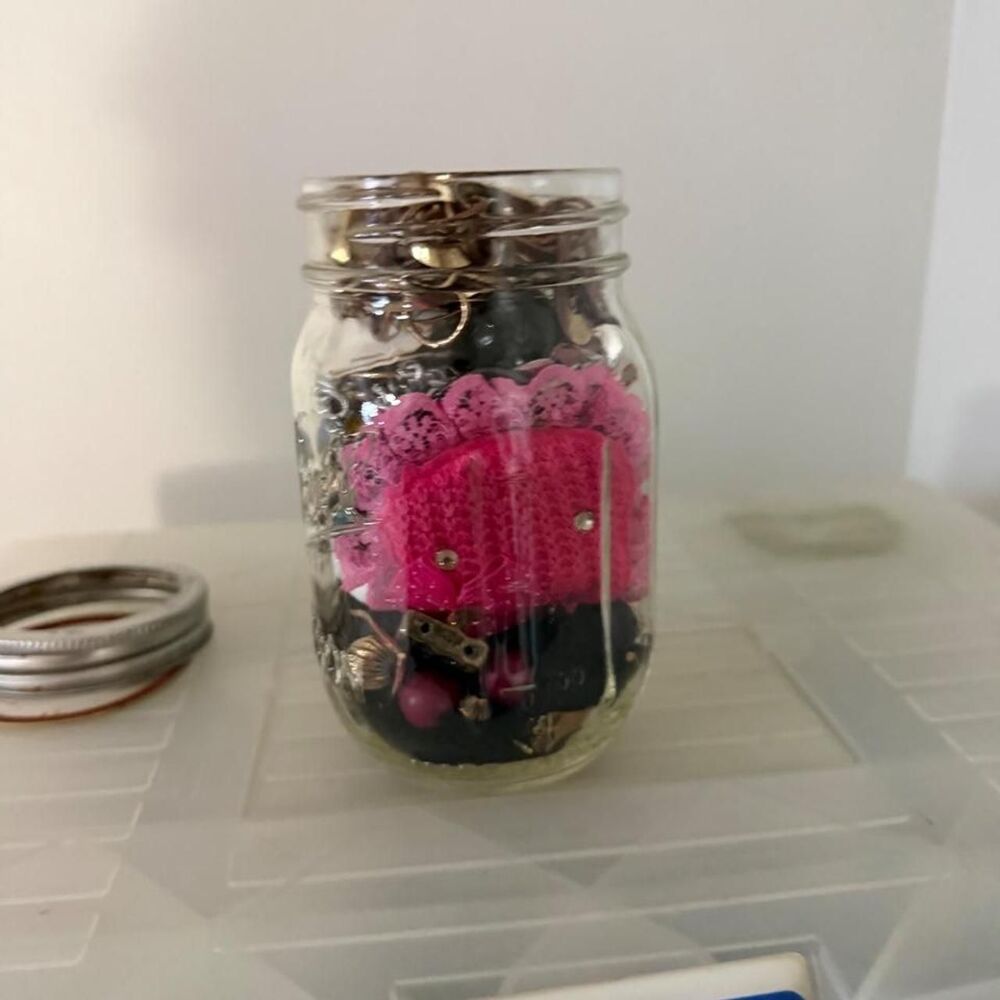π Small Jewelry Crafting Jar! π - Picture 1 of 5